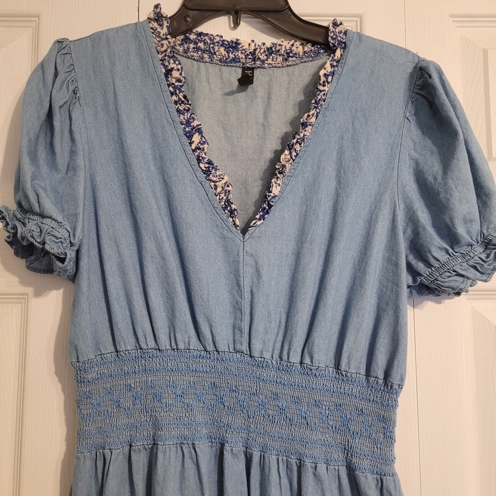 Womens Dress - Picture 3 of 3